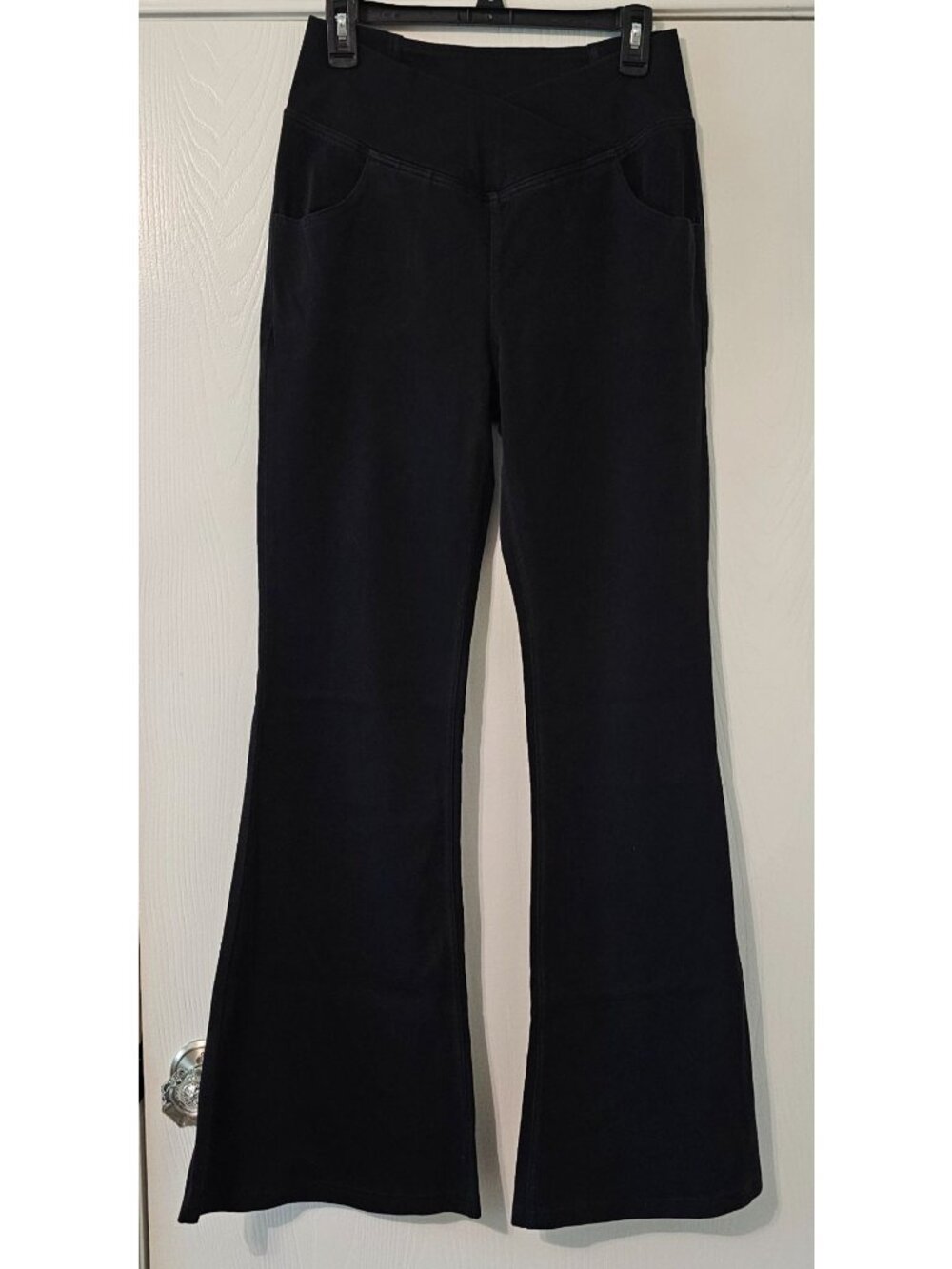NWT Halara Flex Crossover Waist Flared Stretch Jeans Black Sz L Tall Comfort